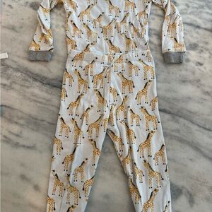 Burt's Bees Baby Giraffe Print Outfit